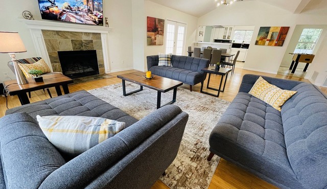 Loan Star Spacious Serenity in the Heart of Austin