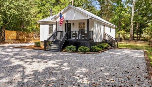 Lob Lolly Cottage, A stylish cottagen5 minutes to downtown Fairhope,