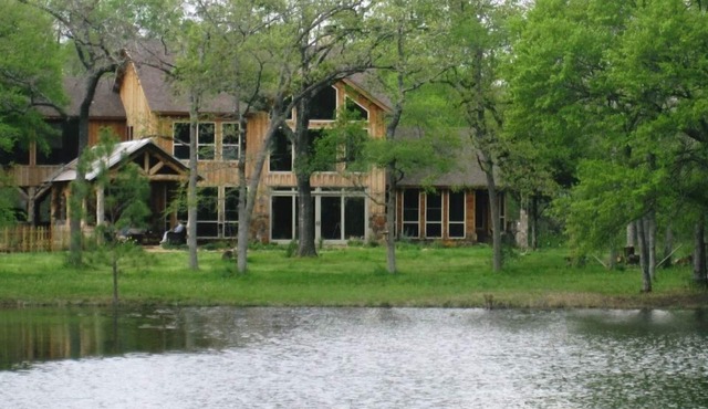 Loblolly Lake: Colorado lodge meets Texas paradise