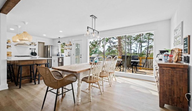 Loblolly Pines - Private Bike Trail IN Backyard! - Sleeps 12!