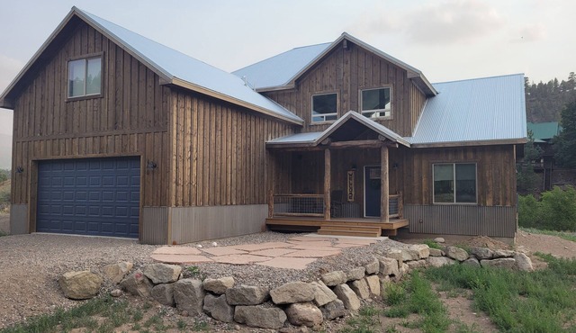 Lobo Lodge-on the Rio Grande