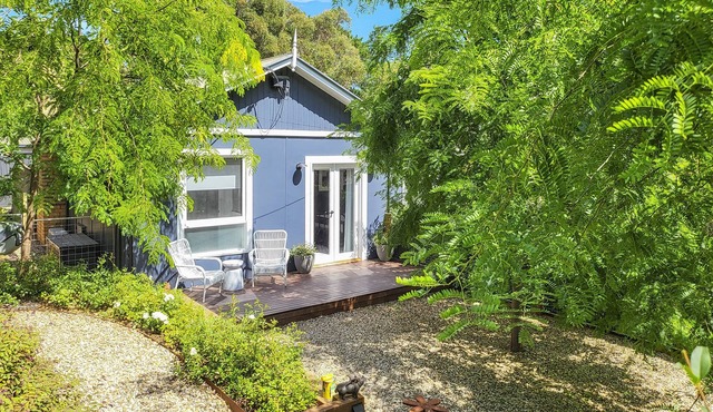 Locarno Cottage at Hepburn Mineral Springs Reserve