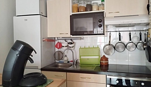 Location Court Séjour Petit Appartement Équipé. Pas Animaux , non Fumeur