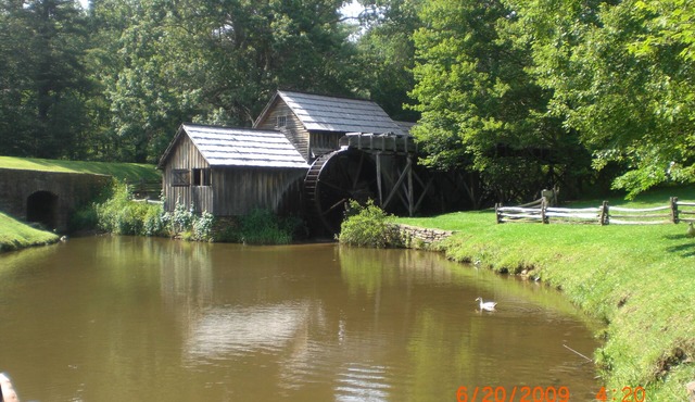 Located Atop The Mountain , This Cabin Has An Awesome View Of The Piedmont.