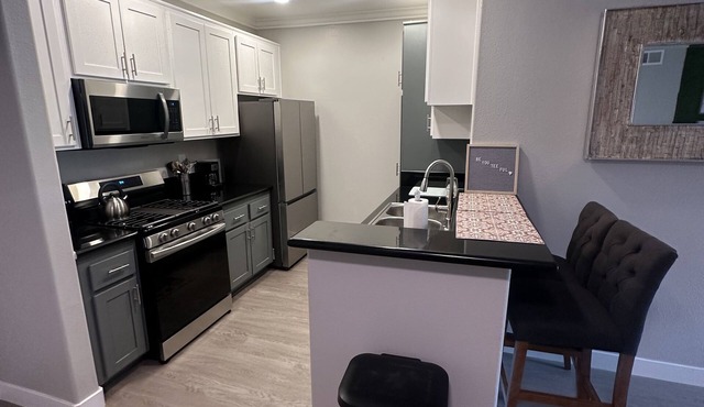Located DTLA* 2BR Self Check in
