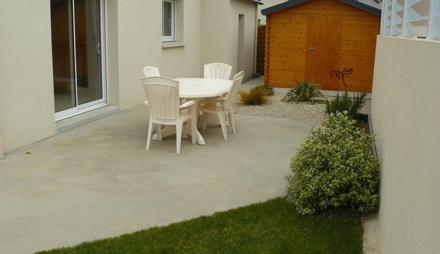 LOCATED HOLIDAY HOUSE GRANVILLE - 1.1 KM FROM THE SEA OF DONVILLE LES BAINS