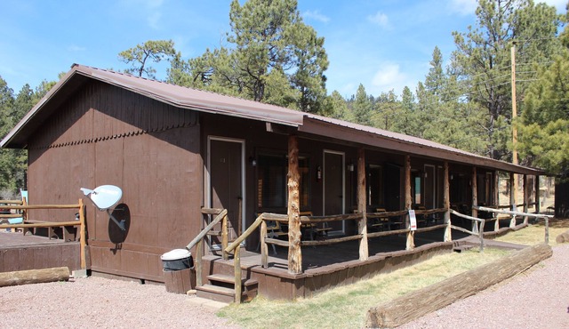 Located in beautiful Alpine, AZ at the historic Tal-wi-wi lodge.