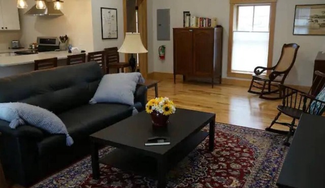 Located in beautiful/historic downtown Peninsula in the heart of a National Park