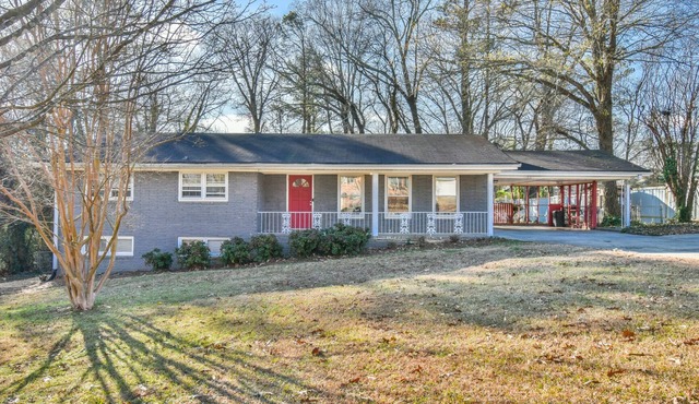 Located in East Cobb near Battery and East Cobb Sports Complex and near city.