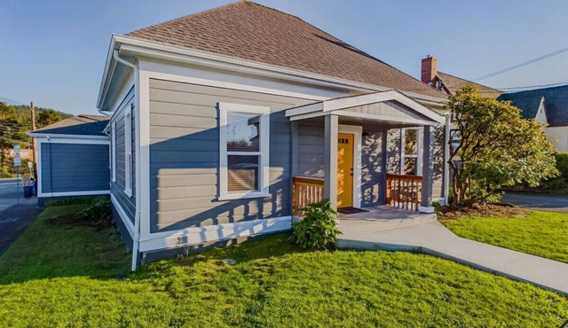 Located in Northtown Arcata, The Yellow Doors `A`