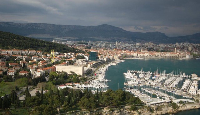 Located in Split, a 10-minute walk from Diocletian's Palace.
