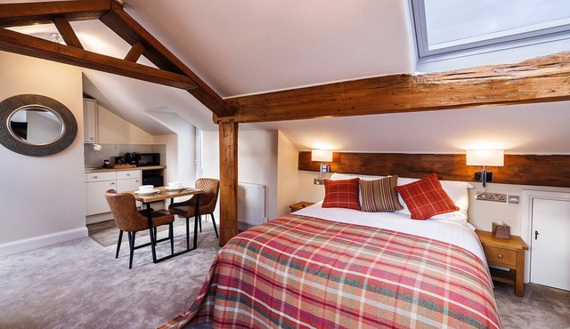 Located in the heart of Glossop in the High Peak, Westwood Boutique Aparthotel combines comfort with convenience. Set against the breath-taking backdrop of the Peak District.