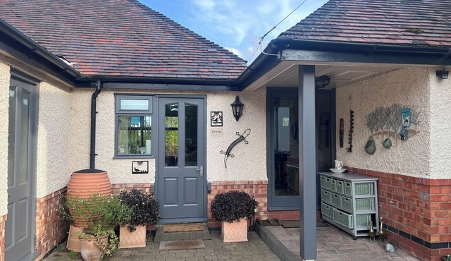 Located in the lovely village of Hanley Swan where you can escape to the country