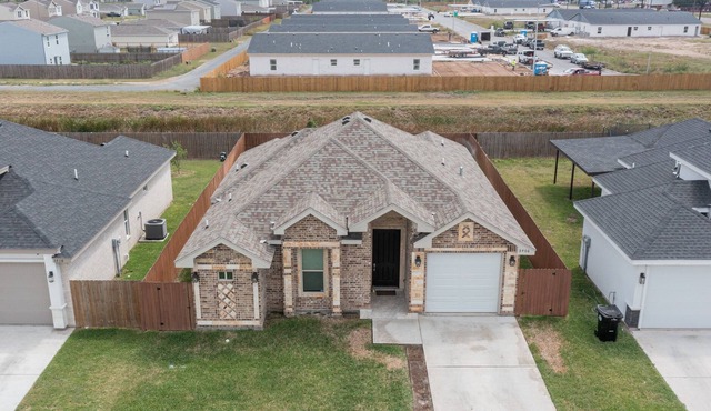 Located in Weslaco 3 Bedroom and 2 Bathroom