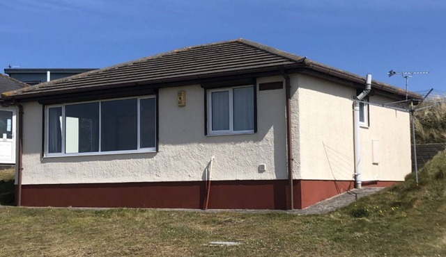 Located just a short walk from the three miles of beach that runs from Hayle Estuary to Godrevy