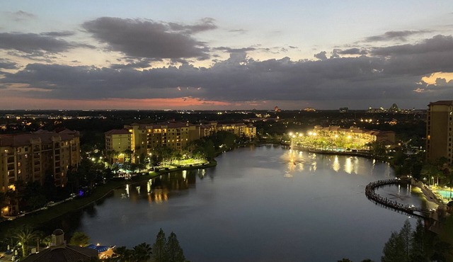 Located Minute From The Gates Of Disney, Wyndham Bonnet Creek