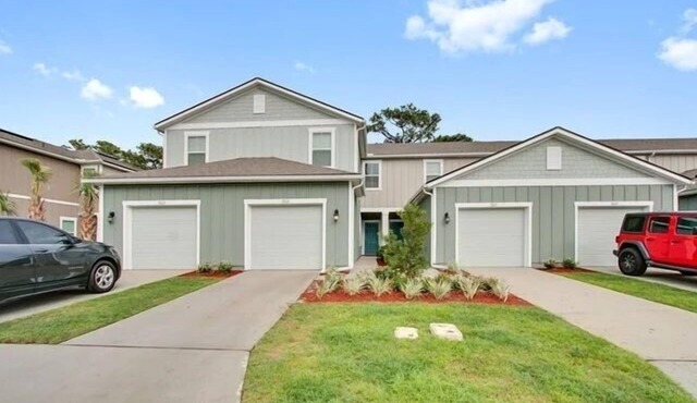 Located Minutes from the Beach and Downtown!