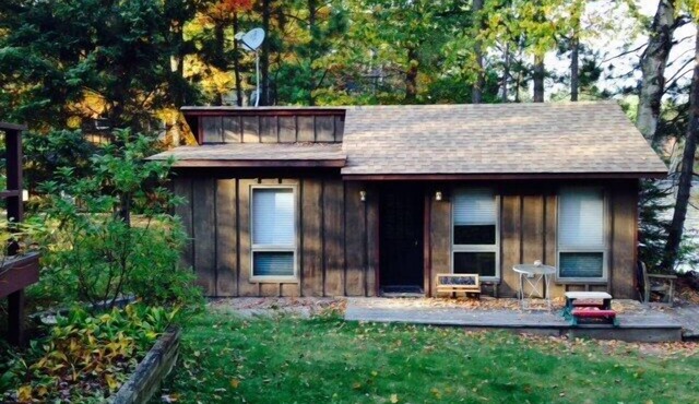 Located on 100 feet of beach on 985 acre Lake Nebagamon, Wisconin