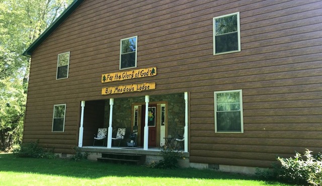 Located on Beautiful Pine Creek, a 15 minute drive from downtown Wellsboro!