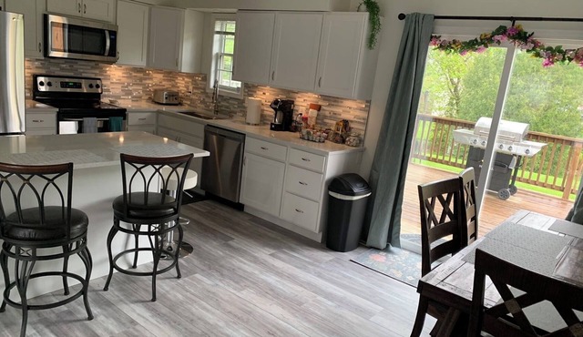 Located right at the center of Elizabethtown , Lancaster, York and Hershey park.