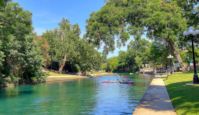 Located right on the Comal River! Pool, hot tub, direct river access!