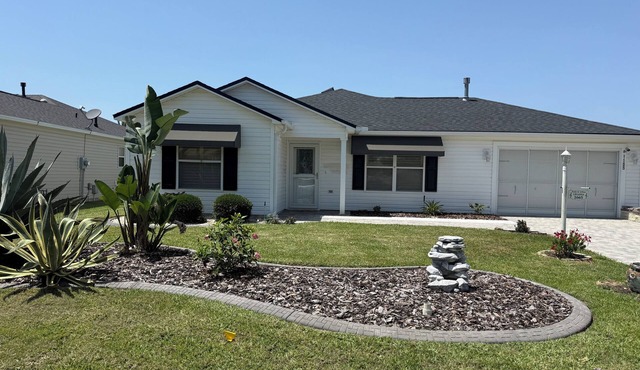 LOCATION! 2B2B House, The Villages, FL. Sleeps 6. Minutes Sumter & BRWD Squares