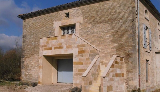 Location 3 Chambres Avec Salle DE Bains ET WC