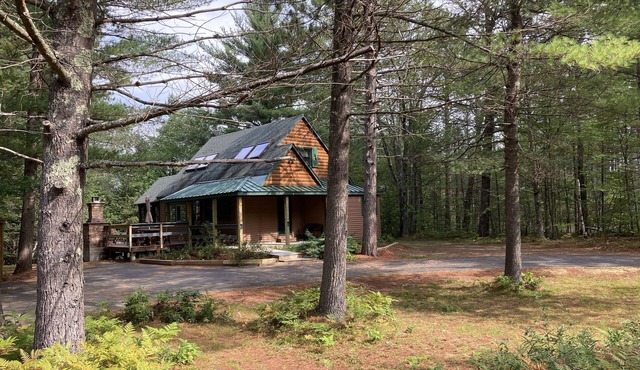 LOCATION! A mountain cabin with western decor at Echo Lake/Cathedral ledge.