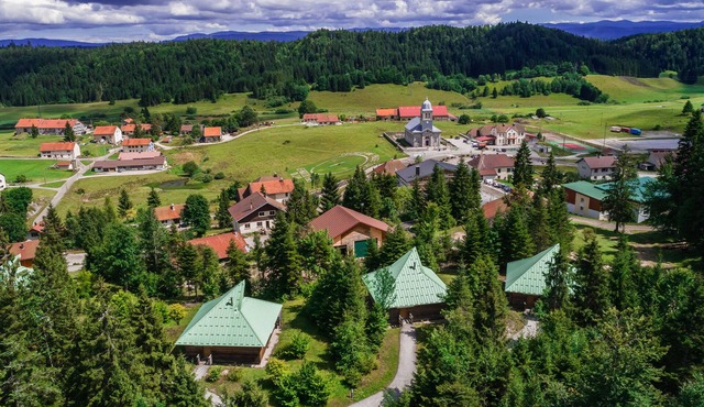 Location chalet bois Les Loges du Jura