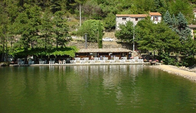 Location DE 4 A 6 Personnes AU Soleil