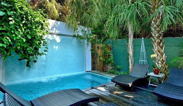 Location In Down Town Key West W/2 Pools, Huge Private Roof Deck & Parking