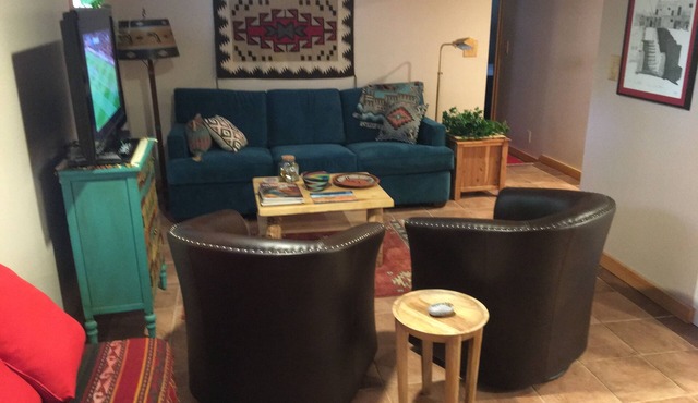 LOCATION, LOCATION 1-BR apt. in Denver with WiFi, full kitchen and full bath