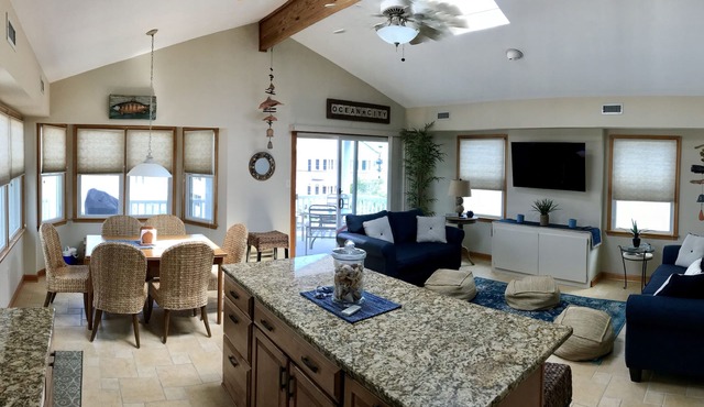Location, location~1 House from the Beach~Beautiful 2nd Fl w/Ocean-views