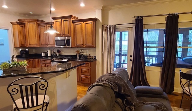 Location Location 5 Star Luxury Home 5 min to Biltmore, Downtown Asheville +