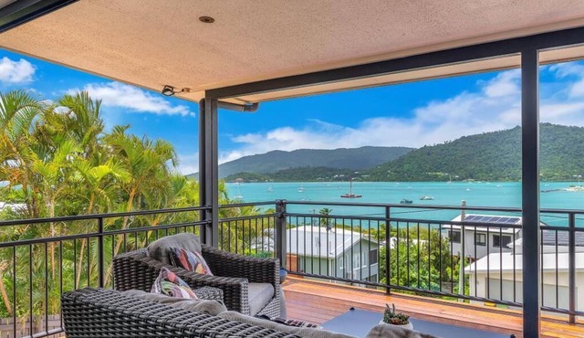 Location, Location. The perfect Location for your stay in the Whitsundays!
