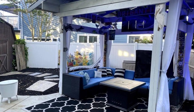 LOCATION LOCATION COVE Quiet/Private/Garden Oasis/Water SUNSETS we got a spot!