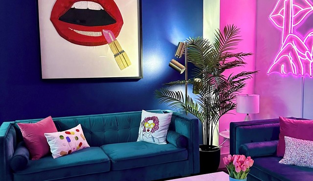 Location! Location! Location! “Happy Chic” 3BR/2BA modern condo near Bourbon!