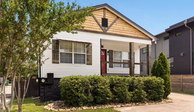 Location, location, location! Close to the action & plenty of space!