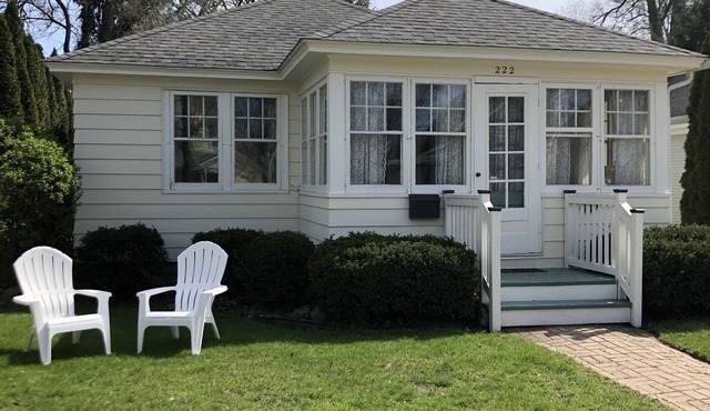 Location, Location, Location! Historic District near downtown