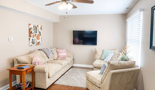 Location, location, location! In Oxford's Mile Square! 4 Bed/2 Bath Townhouse