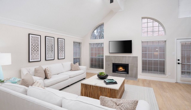 Location, location! Modern updated Home in the Heart of Addision!