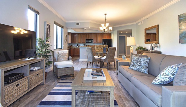 LOCATION! LOCATION! Newly Updated Condo! Clean and Comfortable, Close to Pool!