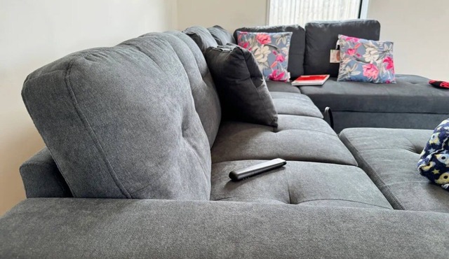 Location ,location sunny house in rolleston