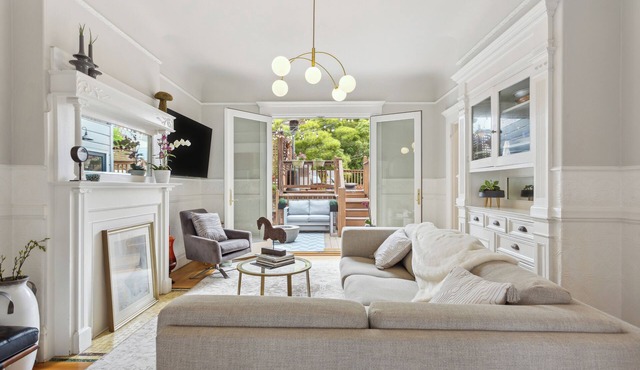 Location, Location! Large 3BR, 3BA SFH 1 block from GGP!