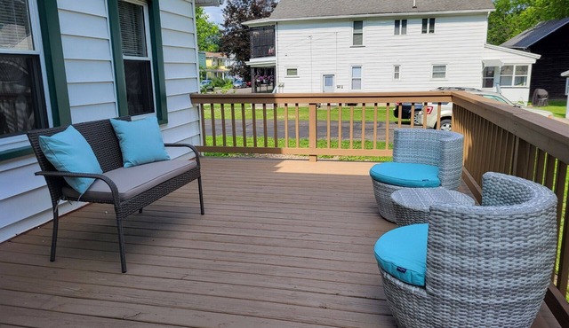 Location, location, location! Full house steps to the Watkins Glen State Park!