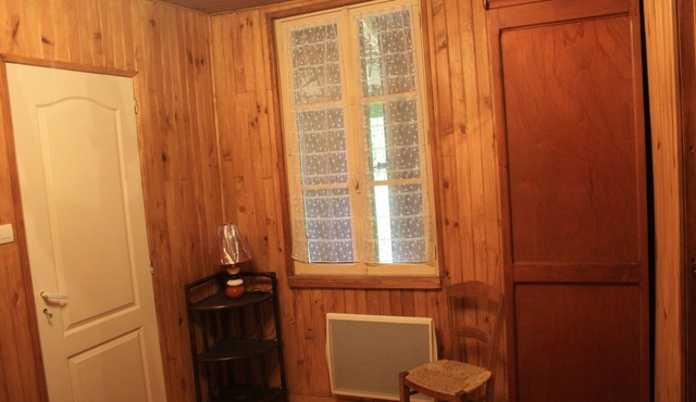 Location Maison 32 m2 Dans Grand Jardin a Proximité du Village et des Commerces;