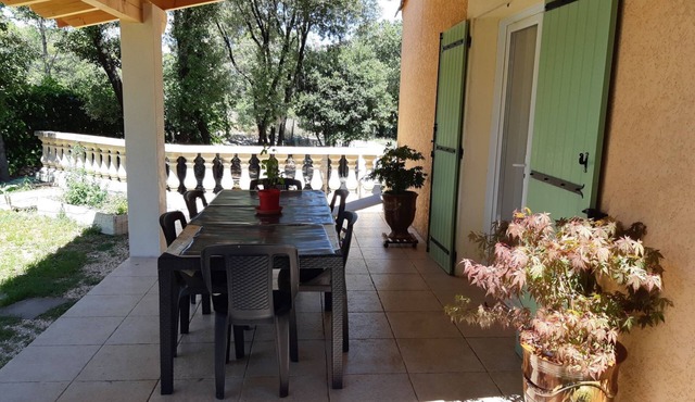 Location Maison Avec Piscine Privée 4 Personnes - Vézenobres