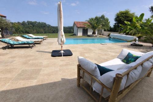 Location maison avec piscine pour 6 personnes