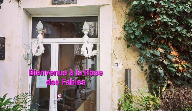 Location meublé de tourisme La Rose des Fables