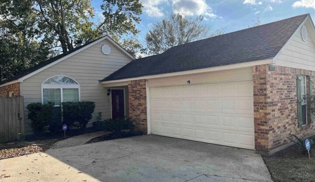 Location! Minutes from L’Auberge/LSU/DOWNTOWN